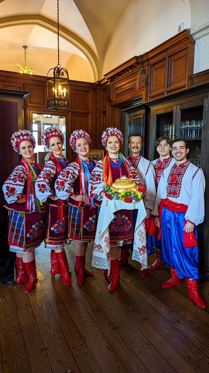 KalynaDanceUNF's tweet photo. Dancing our hearts out for Ukraine 🇺🇦

Thank you @CasaLomaToronto for hosting this Ukrainian Day festival and thank you to all of the Ukrainian Canadians and Torontonians who came out to support #StandWithUkraine efforts. https://t.co/0JNiCUvU6q