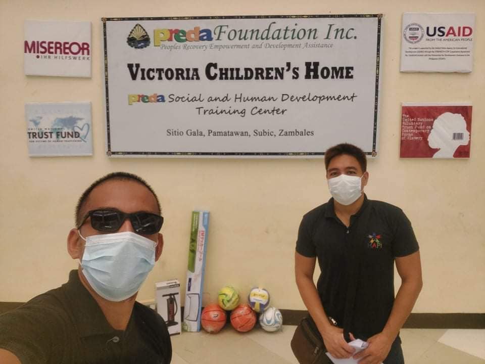 gohumanityworld's tweet photo. #BeyondBeliefNetwork team Humanist Alliance Philippines International recently brought sports equipment and games to kids at People’s Recovery, Empowerment Development Assistance Foundation (PREDA), which helps victims of human rights abuses. #HumanismAtWork https://t.co/iXh75Q8gLh