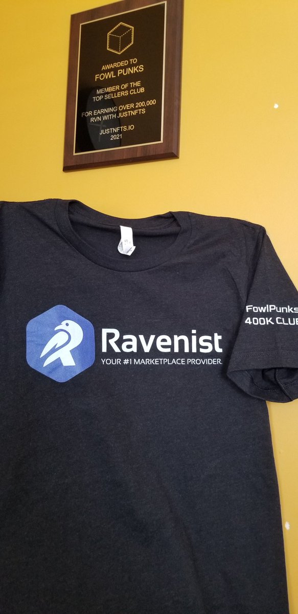 FowlPunks's tweet photo. Surprised by some new swag in the mail! Check the sleeve!
Thanks to @Ravenistcom and all of you who support #FowlPunks! https://t.co/pwiyURjmKs