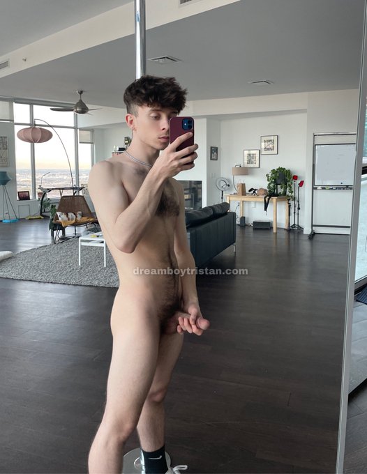 should i start tweeting again? https://t.co/I1fAwmeVAm