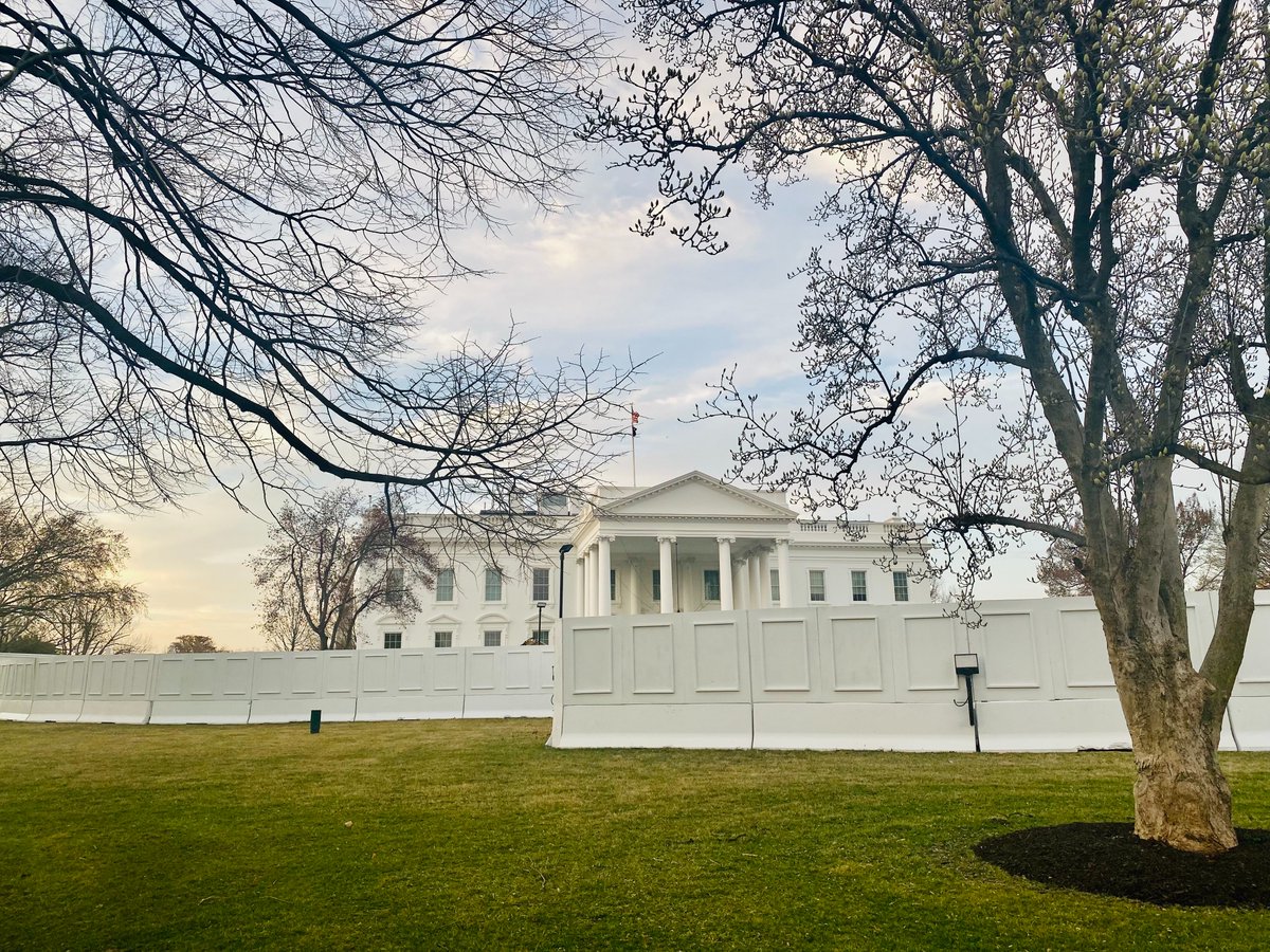 ReadingCoopBank's tweet photo. Our team had an incredible time visiting our nation's capital and seeing Julieann Thurlow take part in the
@ABABankers's 2022 Washington Summit. We met so many wonderful banking teams from states all over the country! #EmergingLeader #EquitableBanking https://t.co/fPQStk6F2h