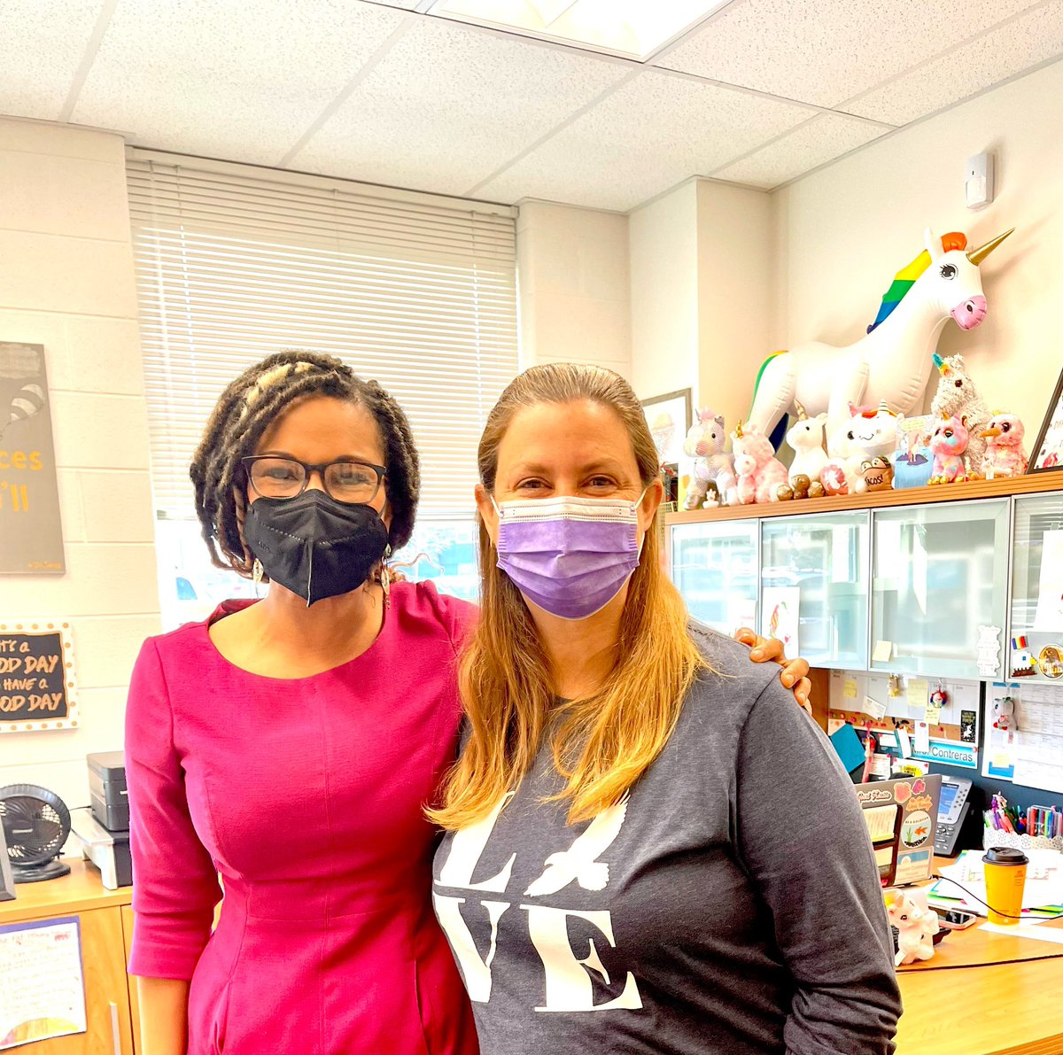 explanationkids (@explanationkids) on Twitter photo Thanks for the warm welcome back, @SEESr3! We loved being virtual with you last year and ecstatic to be in-person/in class with your K-1st teachers and students. BONUS: finally meeting in-person with <a href="/fcpsnews/">Fairfax Schools 🌟</a> most inspiring principal @EllieContreras5 + VP <a href="/april2599gm/">April Martin (she/her/hers)</a>! 🦄🦅" Thanks for the warm welcome back, @SEESr3! We loved being virtual with you last year and ecstatic to be in-person/in class with your K-1st teachers and students. BONUS: finally meeting in-person with <a href="/fcpsnews/">Fairfax Schools 🌟</a> most inspiring principal @EllieContreras5 + VP <a href="/april2599gm/">April Martin (she/her/hers)</a>! 🦄🦅"
