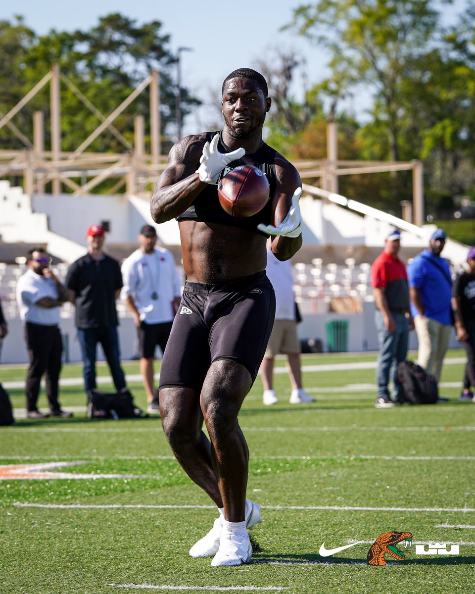 𝗠𝗮𝗿𝗸𝗾𝘂𝗲𝘀𝗲 𝗕𝗲𝗹𝗹 𝗳𝗶𝗻𝗮𝗹 𝗴𝗼 𝗶𝗻 𝗕𝗿𝗮𝗴𝗴!

#FAMU | #Rattlers | #LeaveNoDoubt