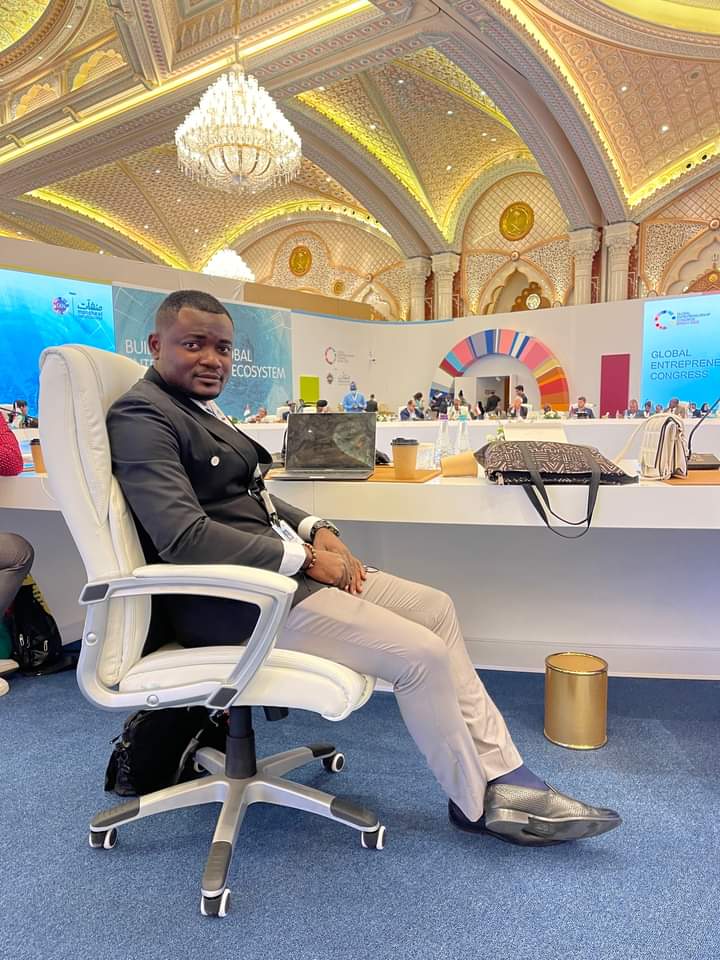 H_Likeng's tweet photo. MINISTERIAL ROOM
STARTUP NATIONS SUMMIT

THE FUTURE OF THE WORLD LIES WITH STARTUPS... MICROSOFT, FACEBOOK, AMAZON HAVE BEEN STARTUPS... INVESTING IN A STARTUP IS INVESTING IN ITS FUTURE

#HL https://t.co/7IKP3INo3P