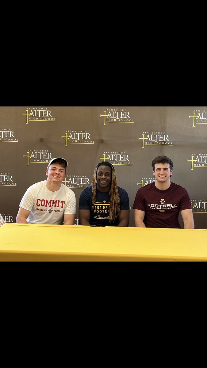 FlandersCorey's tweet photo. Officially a cardinal‼️ @CUAA_Football congrats to my brothers as well‼️ @iamch33zstone @mike_lantz1 https://t.co/0ltlgovEoI