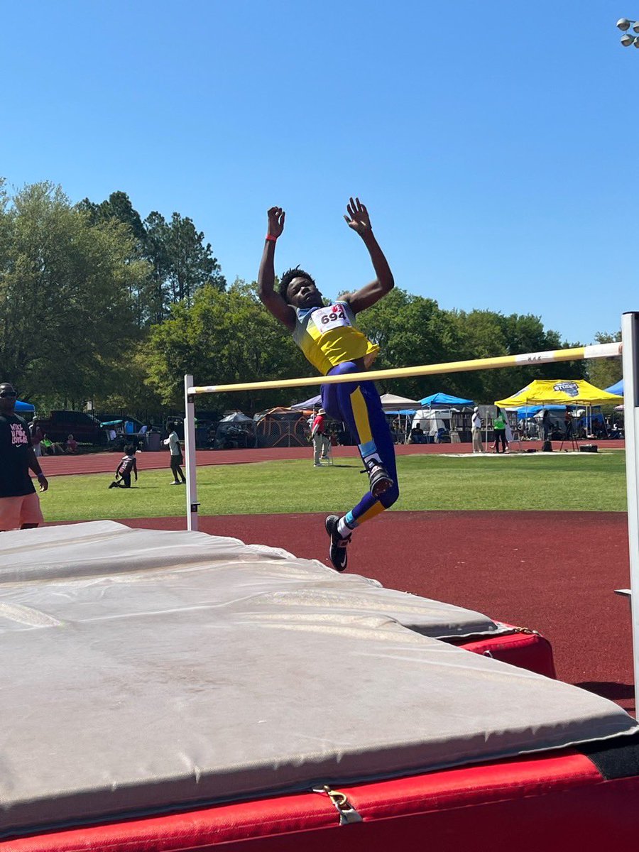 Xay_cotton's tweet photo. My first track meet of the 2022 season, with just under 4weeks of training… #QuietStorm #SpeedCapital https://t.co/QCSggdS4Nt