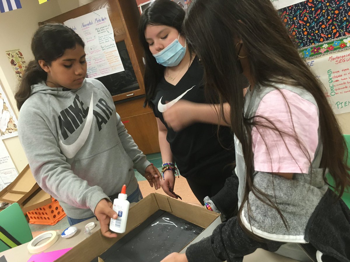 lasirena73's tweet photo. Scientists in Mrs. Thompson’s classes built space themed games out of cardboard boxes. #ApplicationOfLearning #PoeScientists @PoeMiddle https://t.co/AVYI0nCP7Q