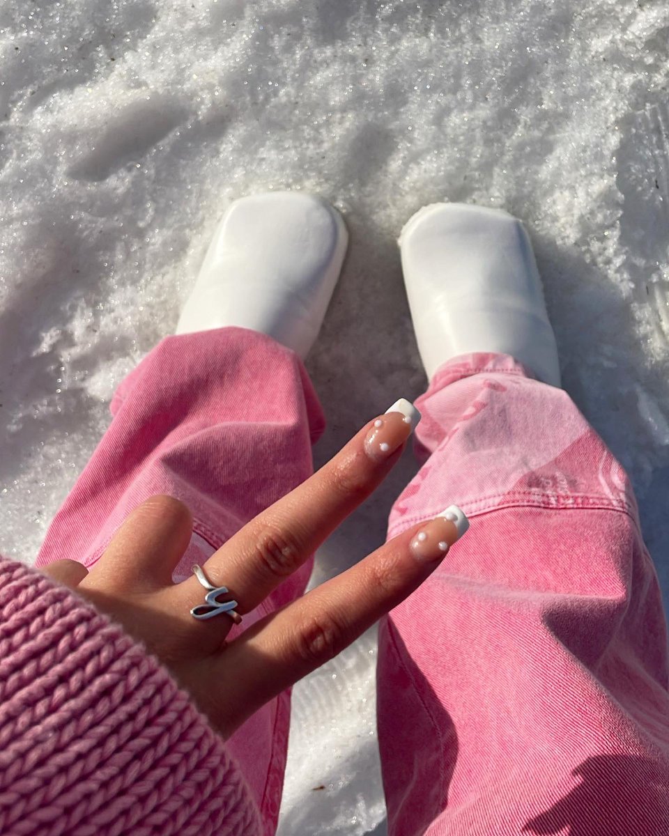 NezzyWest's tweet image. Yes, pink is my favorite color.