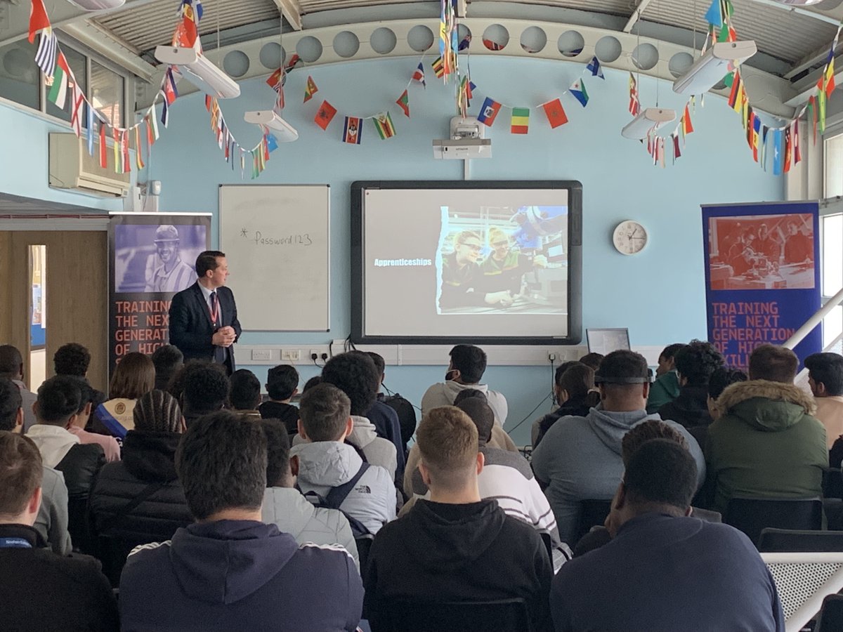 On Wednesday we held our first progression event for London City IoT. The event gave our students the opportunity to find out more about the brand-new institute, and to sign up for career-focused courses or apprenticeships.  Find out more here: londoncityiot.ac.uk