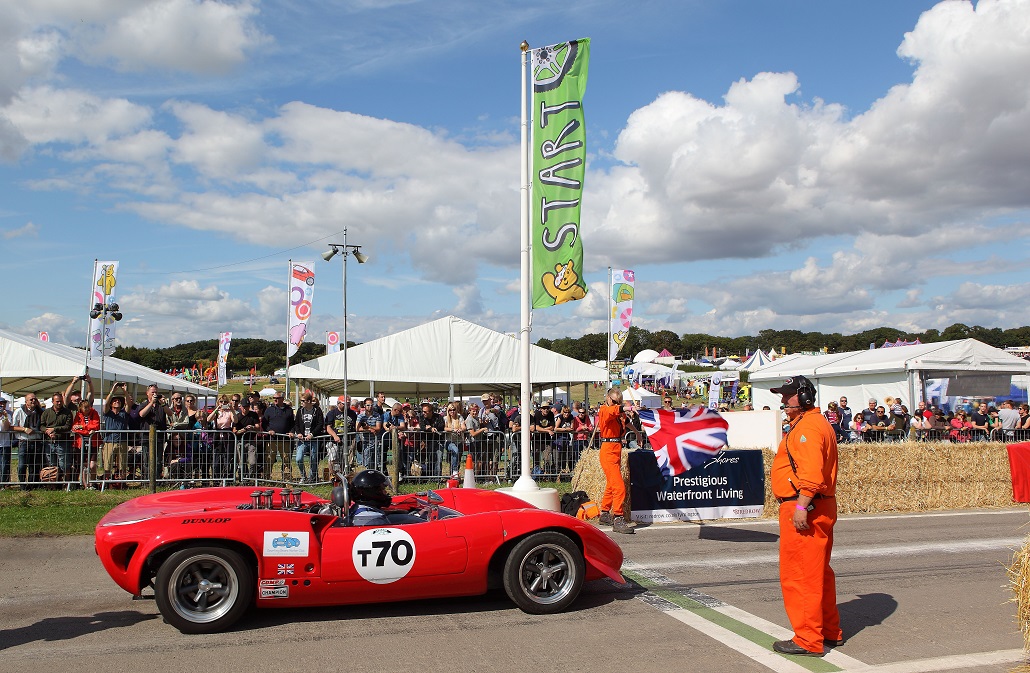 Carfestevent's tweet photo. Thanks to your generosity and the team at @Sportingbears, they have raised over £737,000 over the past 10 years for our Children’s Charities. Join the Waiting List before midnight tonight: https://t.co/SA7chlwhYA

@cinchuk #cinchxcarfest #cinchxcarfestnorth #cinchxcarfestsouth https://t.co/l8JATsH3zX