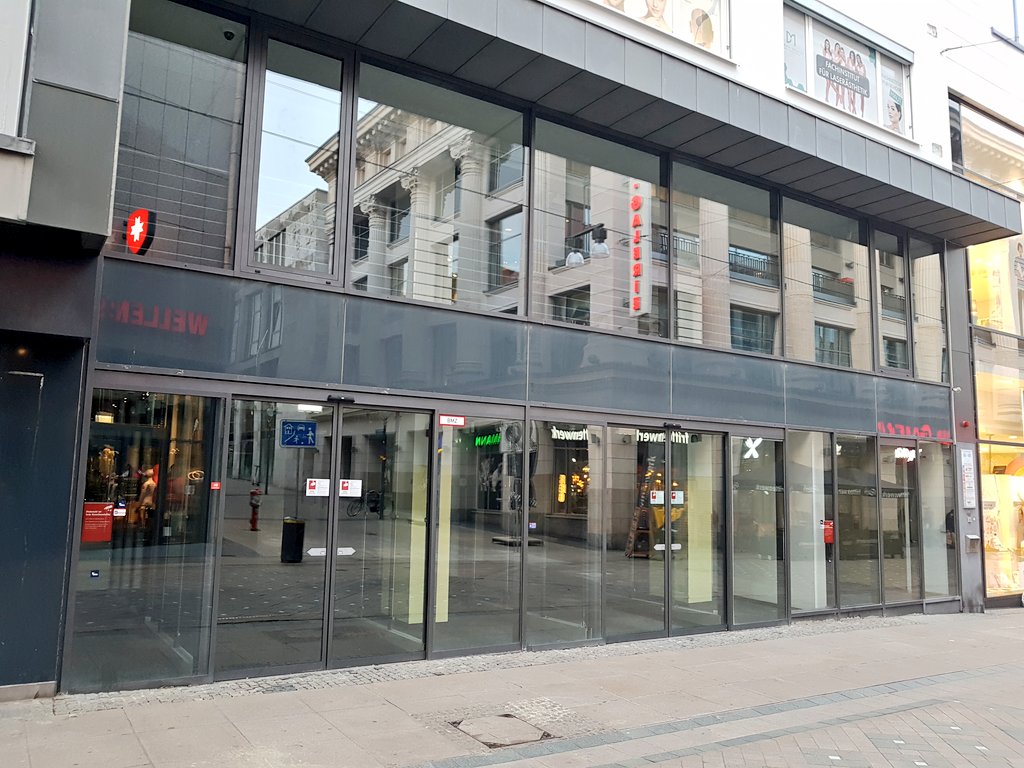 Westenhellweg's tweet photo. Es war einmal ... wer weiß noch was? #Westenhellweg #City #Dortmund https://t.co/wkda7Kn7L6