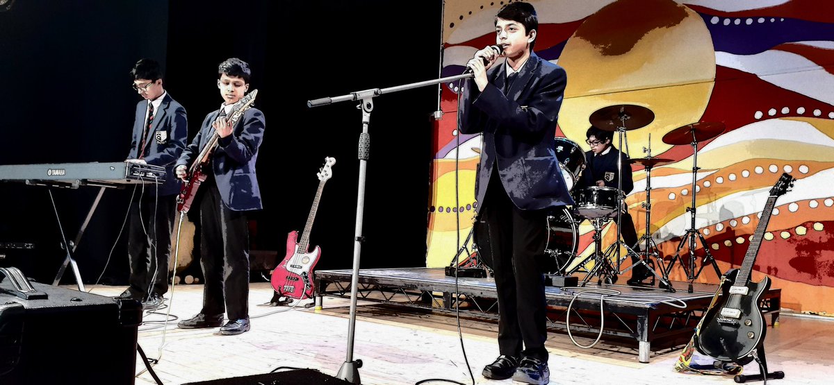 Challoner's answer to Seven Nation Army... "3RP"