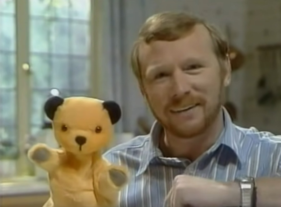 A Happy Birthday to Matthew Corbett who is 74 years young today. 