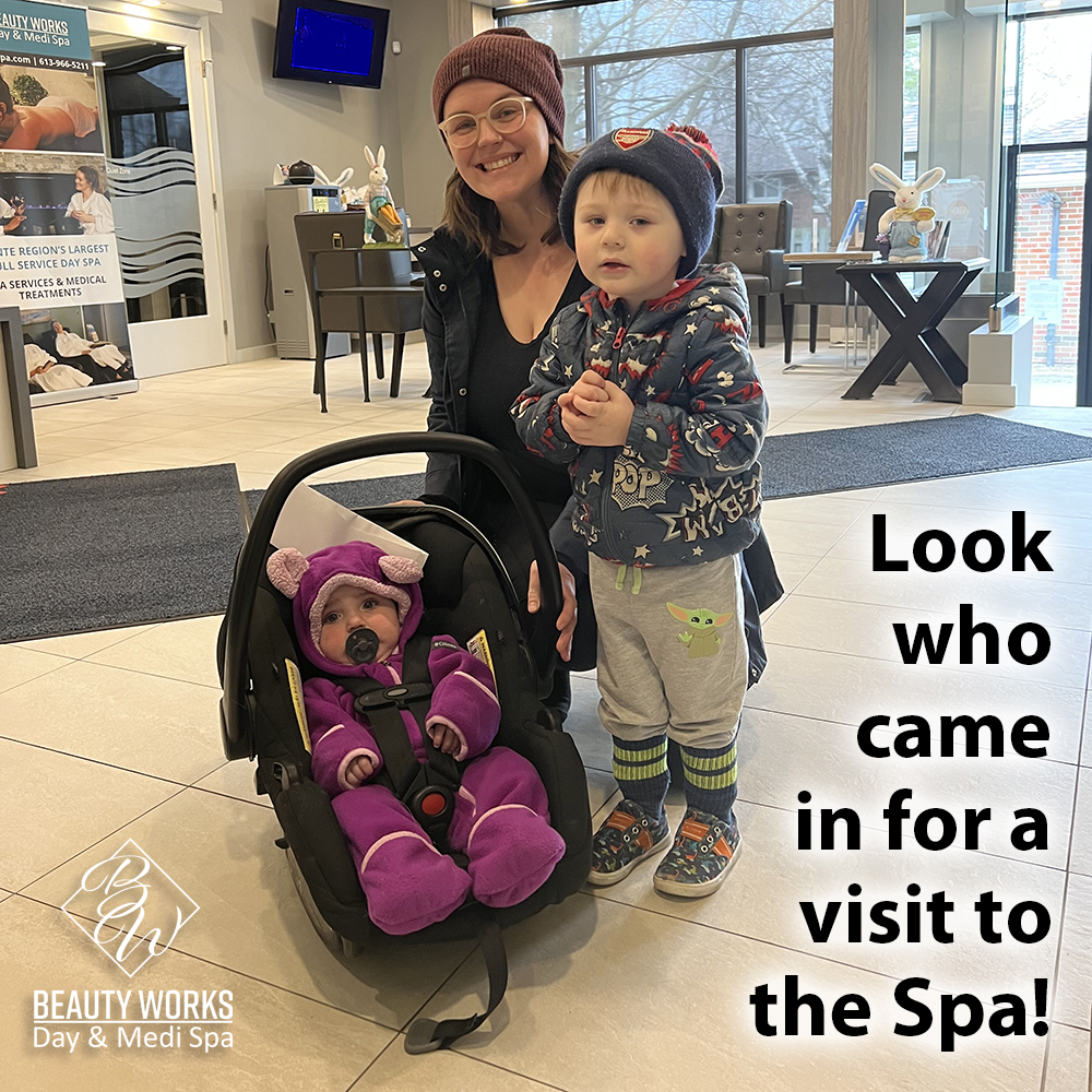 BeautyWorksSpa's tweet image. Meaghan, one of our senior estheticians came to visit recently with her beautiful children, son Maxwell and baby Lavender. Who knows, maybe they have a future career in beauty ahead of them as well? Great to see you Meaghan!
#SpaVisit #AtTheSpa #ThisIsYourTime #BeautyWorksSpa