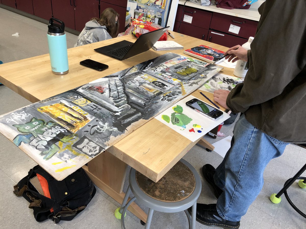 Nyack_Schools's tweet photo. From pencil to paint & all mediums in between, #NyackHS AP Art #studentartists let creativity flow for “Portfolio Day.” W/all the resources at their fingertips, the teens are free to experiment & create the works of art that will define their style. #YouthArtMonth #NyackSchools https://t.co/yTyaM7upky