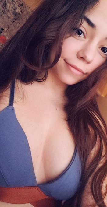 Planning my move FINALLY 💕  Moving goal / video specials will be made soon to help with expenses!   Heading<a href="/tag/apclips"class="tags"><span>#apclips</span></a>