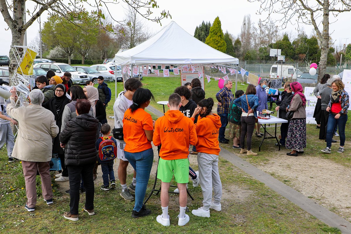 Limoges Métropole (@limmetropole) on Twitter photo #PolitiquedelaVille | 1er café-projet organisé cet après-midi par <a href="/LimMetropole/">Limoges Métropole</a> , <a href="/Limogeshabitat_/">Limoges habitat</a> , <a href="/VilleLimoges87/">Ville de Limoges</a> & @apdnaq dans le cadre du projet urbain d’éco quartier des Portes Ferrées.
✅ Prochains rdv les 29 et 31 mars.
▶️ bit.ly/CaféProjets #PolitiquedelaVille | 1er café-projet organisé cet après-midi par <a href="/LimMetropole/">Limoges Métropole</a> , <a href="/Limogeshabitat_/">Limoges habitat</a> , <a href="/VilleLimoges87/">Ville de Limoges</a> & @apdnaq dans le cadre du projet urbain d’éco quartier des Portes Ferrées.
✅ Prochains rdv les 29 et 31 mars.
▶️ bit.ly/CaféProjets