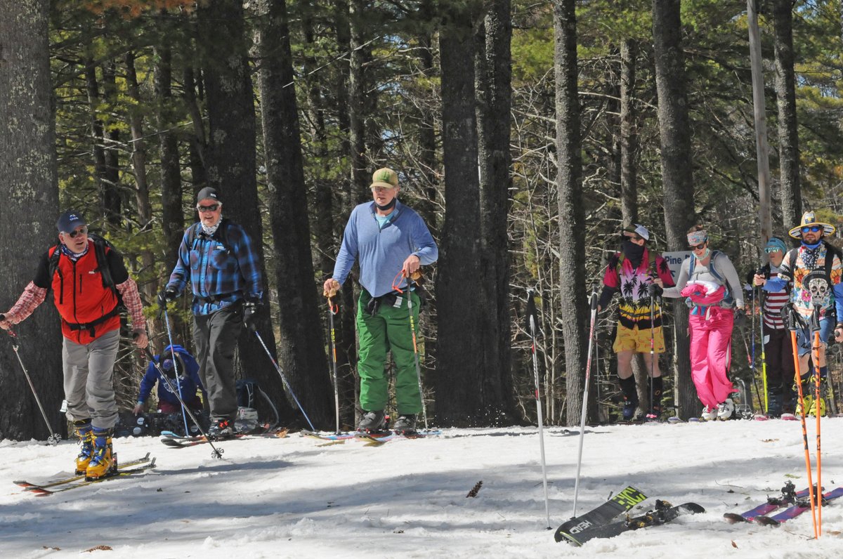 KingPineSkiArea's tweet photo. That's a wrap on our lift-serviced skiing & snowboarding, and thank you for a great season, but the fun isn't over yet! Coming up is Granite Backcountry Alliance's Wild Corn Shindig with events set for Fri 4/1 & Sat 4/2 https://t.co/FfOqnu2BqH #mondaymotivation #wildcorn https://t.co/TuBFrGtYpQ