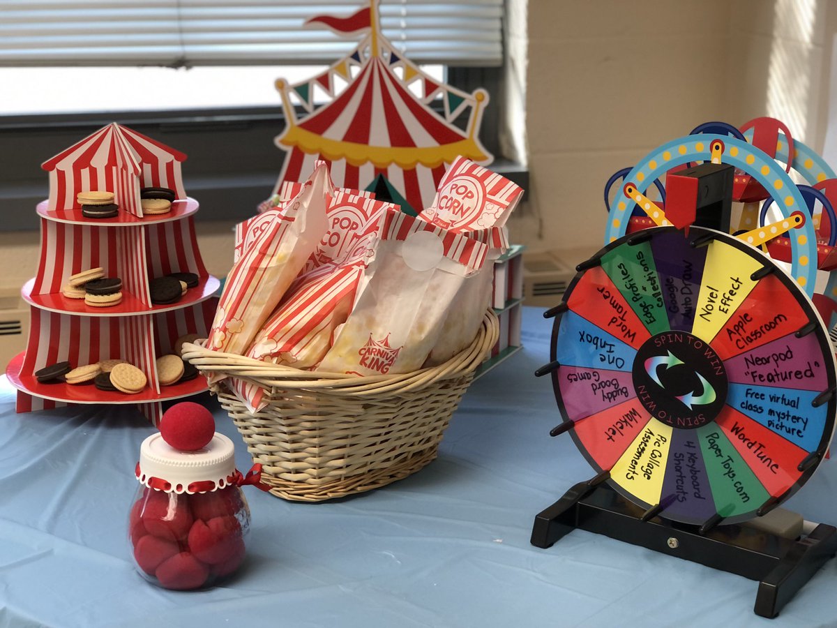 kerszi's tweet photo. For the next 7 days, I’m setting up this circus-themed “appreciation station” in the faculty rooms at my 7 elementary schools. The “1-Minute-Spin-It” wheel is full of #edtech ideas, sites, or apps that I can demo for busy teachers in a minute or less. 🎪
#MicroPD #WTPSEdTech https://t.co/1P0PaS8Dnp