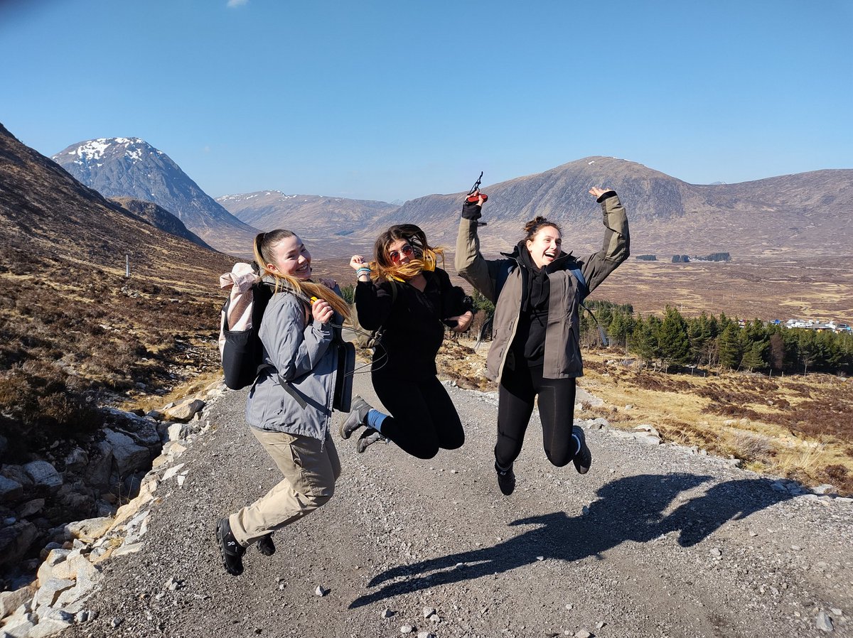 mikegoodman56's tweet photo. Great day and even better weather on Glencoe on the Reading GES field trip to Scotland. @UniRdg_GES @UniRdg_GDRD #Stirling2022 https://t.co/Fwxj4sdw9Y