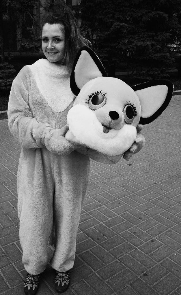 Cuddly Kyiv
hixposure.co.uk/cuddly-kyiv
#streetphotography #photojournalism #travelphotography #travel #art #photography #streetshot #streetscene  #Nikon #hixposure #streetphotographer #streetphoto #photojournalist #travelog #Ukraine #portraits #people #Kyiv #Kiev