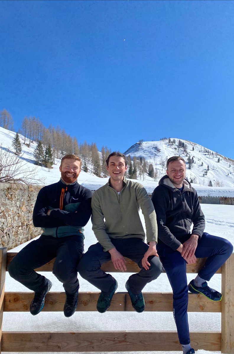 davidezilli1's tweet photo. Il buono, il brutto, il cattivo 💥
(Scegliete voi l'ordine)
#friends #mountain #real #snow #fvglife #montagne_fvg #friuli #fvgphoto #friulilovers #blue #white #winter #inverno https://t.co/sEK46Rwsr6
