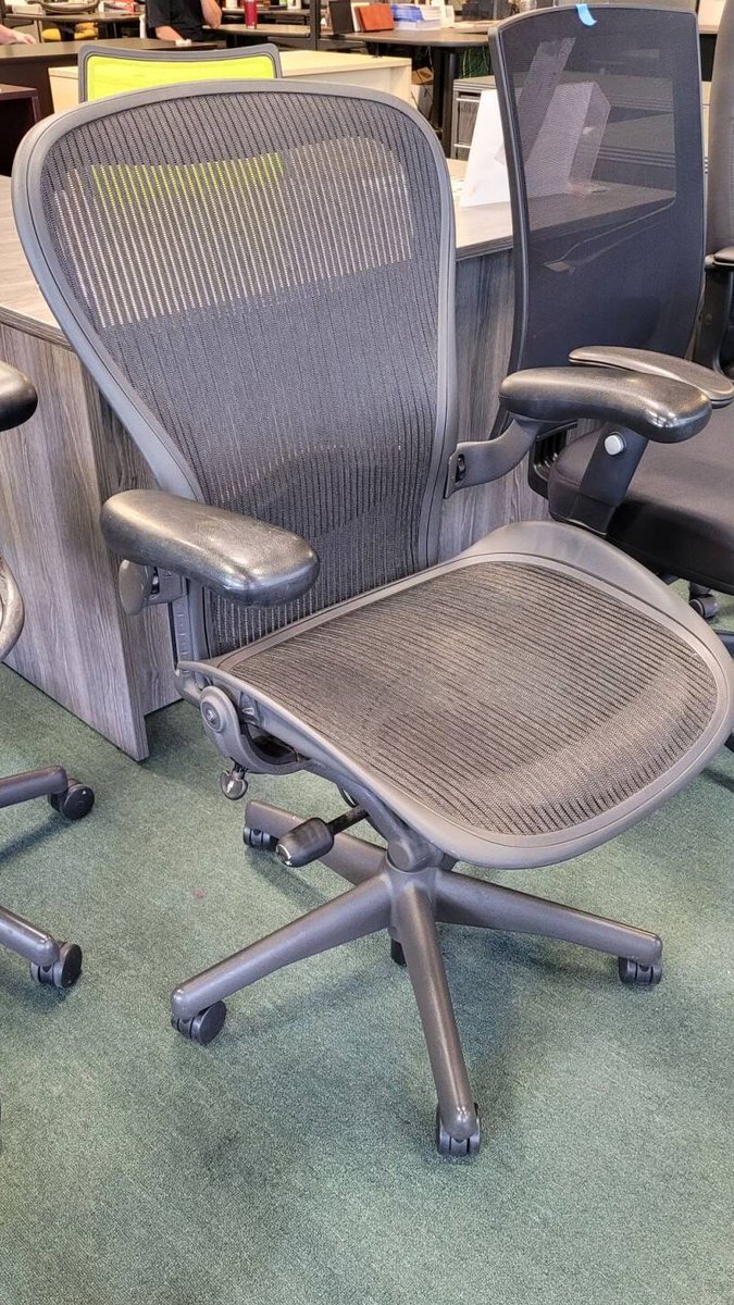TOPSTEXAS's tweet image. #HermanMiller #Aeron chairs back in stock!  $695 size B Fully Loaded; 36x72 Bow front Cherryman Desk and Chairs set $2121; 6-pack workstations 53"H $1735 delivered/installed, 6-pack "dogbone" $1380 delivered and installed (Austin City Limits) Visit TOPS Today! 512-472-1340