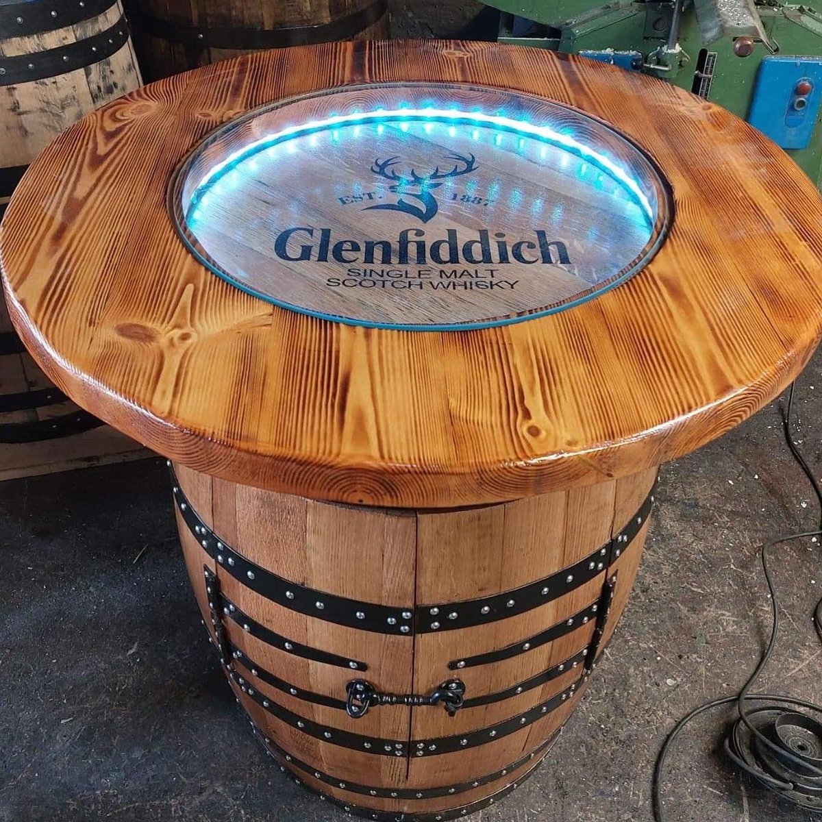 bespokebarrels1's tweet photo. Look at this beauty 👌🏻 This is one of our best sellers… a #barrelcabinet, table top with glass insert and lights that run throughout the cabinet and into the table top, complete with personalisation of your choice!  Contact us to order! #barrels #barrelbar #barreltable #mancave https://t.co/wI9FlCC9B3
