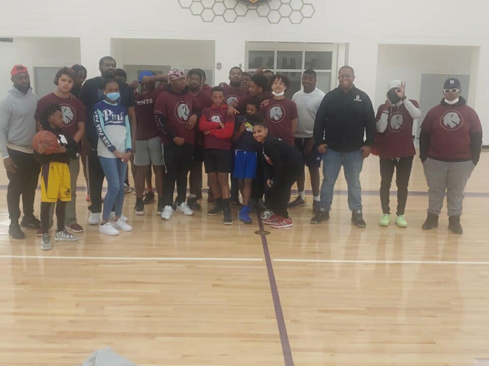 TheNHSBA's tweet photo. Our Atlanta shooting challenge was a success! It was great to see so many of our students have fun and gain new experiences. Thank you to @FOX5Atlanta and @1053TheBeat for covering the event! Read here: https://t.co/8dZNxzPN4R https://t.co/qnNSqxDR0J