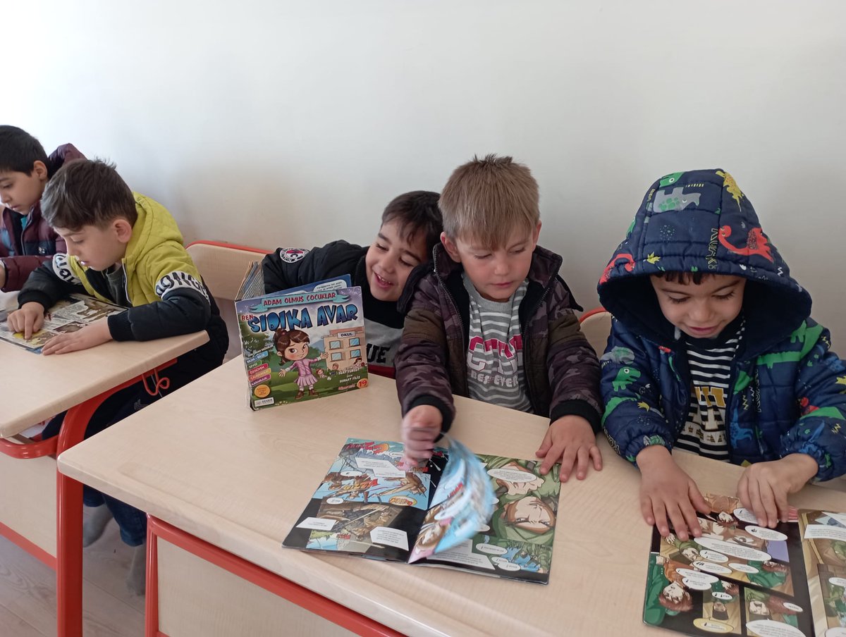 KURTULUŞ İLKOKULU (@kurtulusoguzeli) on Twitter photo 📚📖Kitaplarla geleceğe bir pencere açmak için #KütüphaneHaftası kapsamında anasınıfı öğrencilerimiz kütüphane ziyaretinde bulundu. 👏🏻
<a href="/gul_davut/">Davut GÜL</a> <a href="/ucrrbsrr/">Büşra Uçar</a> <a href="/ncl_inal/">Necla İNAL</a> <a href="/Ercanpolat002/">Ercan POLAT</a> @ilce_oguzelimem <a href="/Gaziantep_MEM/">Gaziantep İl Millî Eğitim Müdürlüğü</a> <a href="/GaziantepArge/">Gaziantep İl MEM AR-GE</a> 📚📖Kitaplarla geleceğe bir pencere açmak için #KütüphaneHaftası kapsamında anasınıfı öğrencilerimiz kütüphane ziyaretinde bulundu. 👏🏻
<a href="/gul_davut/">Davut GÜL</a> <a href="/ucrrbsrr/">Büşra Uçar</a> <a href="/ncl_inal/">Necla İNAL</a> <a href="/Ercanpolat002/">Ercan POLAT</a> @ilce_oguzelimem <a href="/Gaziantep_MEM/">Gaziantep İl Millî Eğitim Müdürlüğü</a> <a href="/GaziantepArge/">Gaziantep İl MEM AR-GE</a>