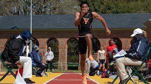 Blessed to receive a FULL Scholarship to Virginia Military Institute!! <a href="/VMIAthletics/">VMI Athletics</a> <a href="/VMITandF/">VMI T&F / XC</a> ❤️🖤💛