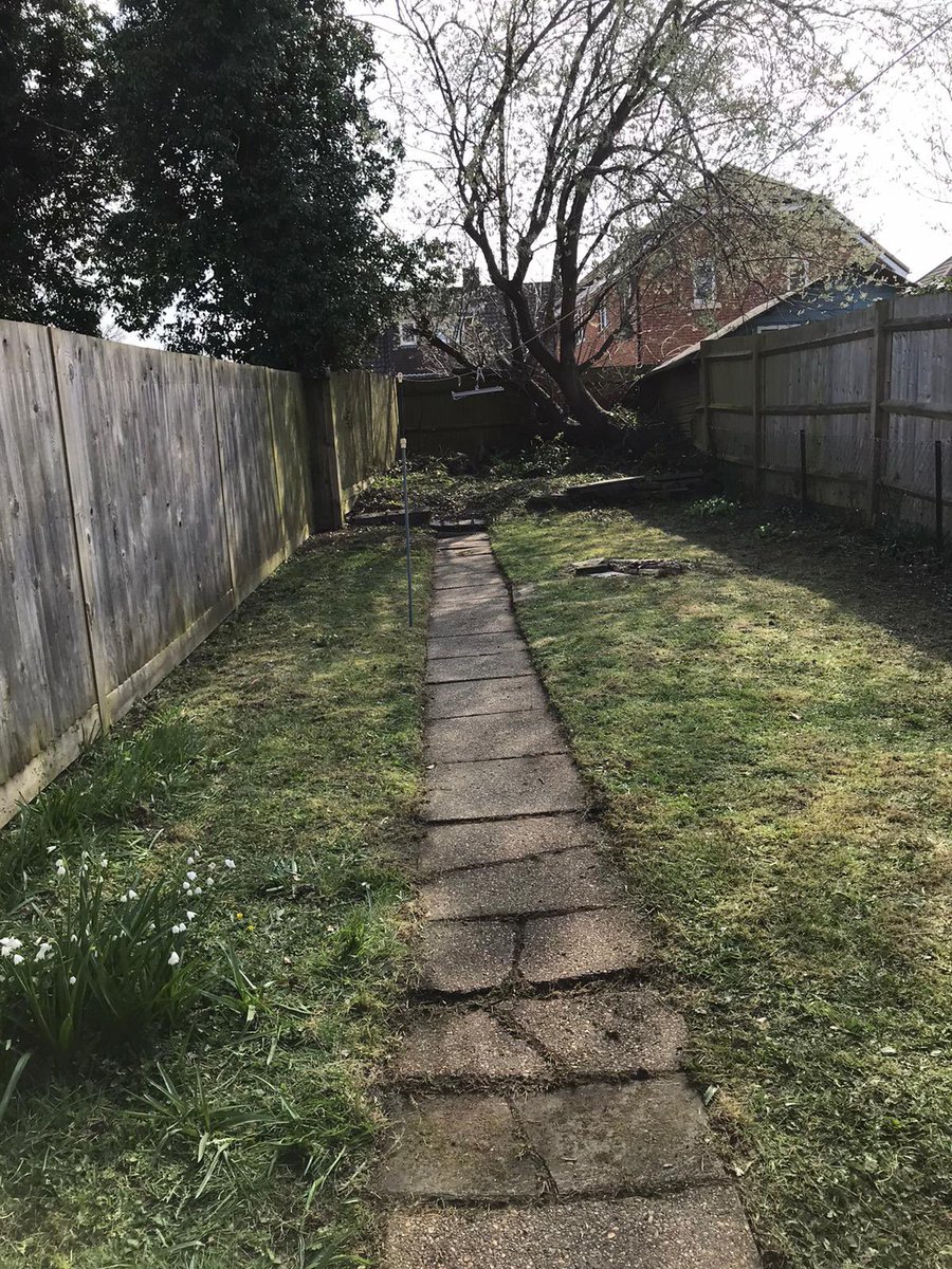 Great day supporting local people and making their garden a better place Region 3 leadership team <a href="/Petrolheadnelly/">Neil Williams</a> <a href="/stejohcon/">Steve Constable</a> <a href="/PaulTaylorBurr1/">Paul Taylor-Burr</a> <a href="/CrawleyOpenHse/">Crawley Open House</a> <a href="/PeterBatt3/">Peter Batt</a>