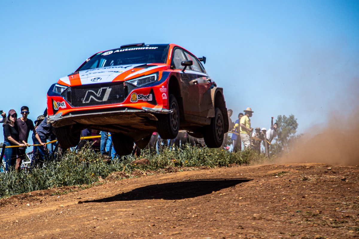 Automotor_py's tweet photo. Comenzamos la semana con estas postales de lo que fue el #RallyTransItapúa 🔥
Ya nos preparamos para lo que se viene porque esto todavía sigue 😎
#HyundaiPy #RallyPy #MZR #DTA https://t.co/sFa7gEaIYs