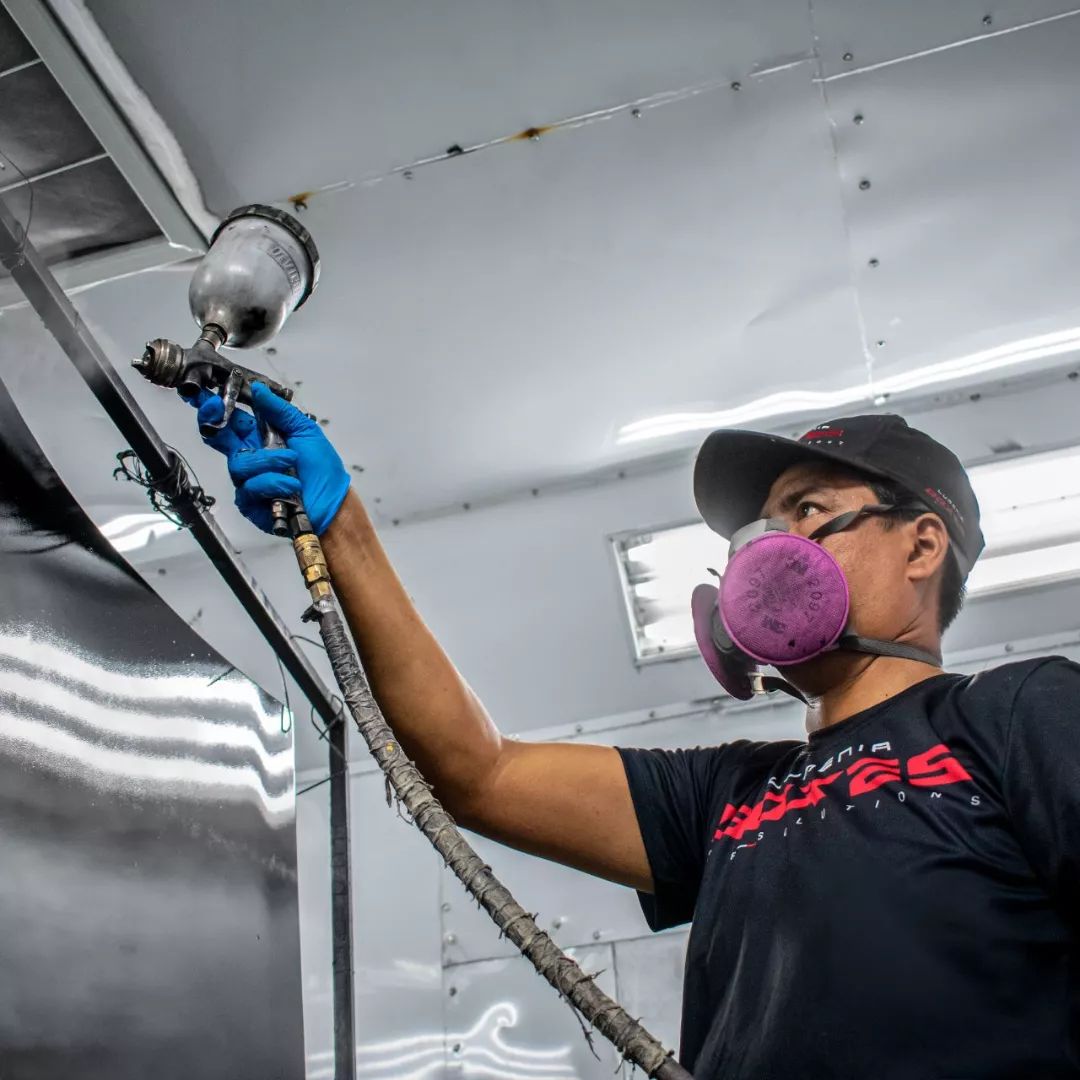 LumeniaBoxes's tweet image. ¡Tu vehículo merece lo mejor! Nuestro servicio de pintura de piezas automotrices brinda la más alta calidad para darle al vehículo un acabado original. #BoxesStyle ✨

📲 Cotiza con nosotros: bit.ly/TWBoxes

#Guayaquil #LumeniaBoxes