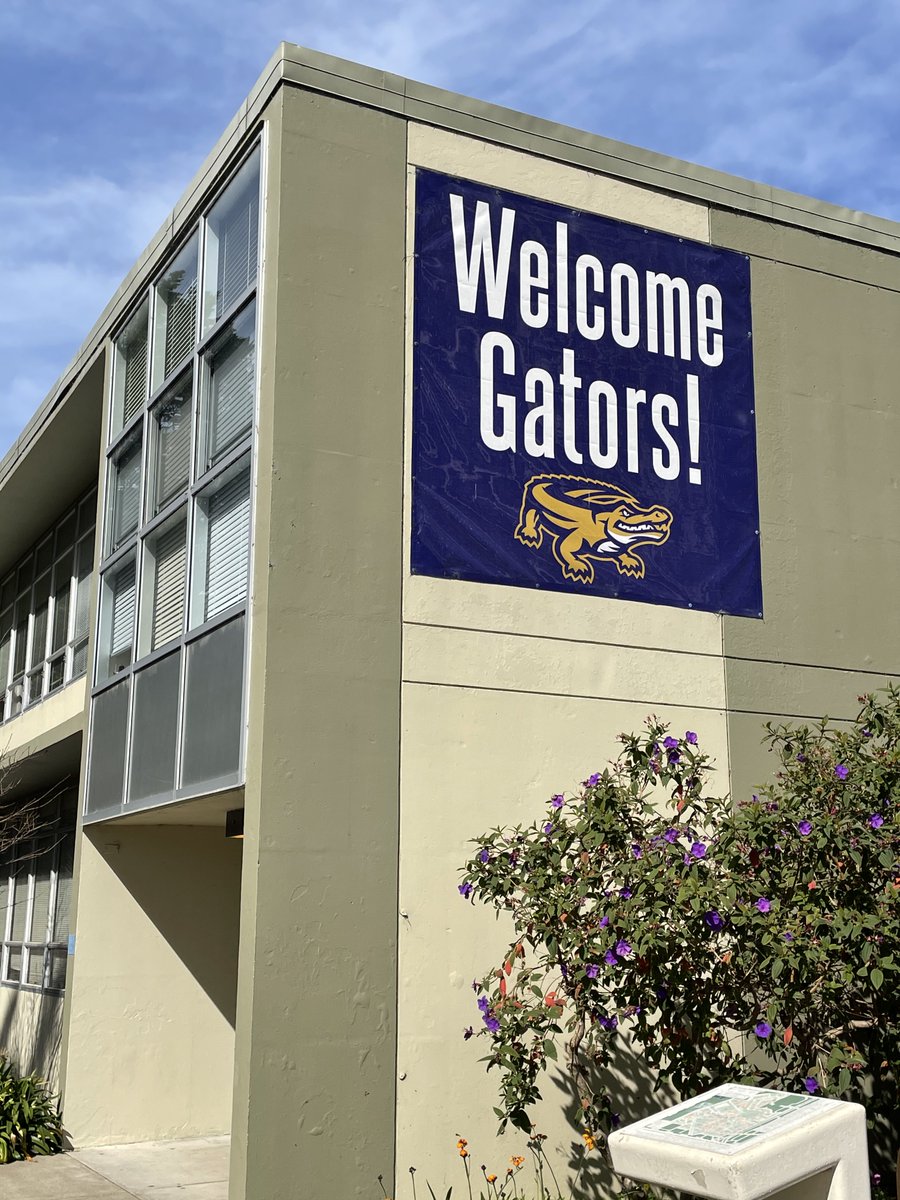 SFStatePD's tweet photo. We can see clearly now, the rain (from last night) is gone! We hope you all had a nice Spring Break- welcome back everyone!
#MondayMood #WelcomeGators #SFState #SFStatePD https://t.co/AhjHvgbDcl