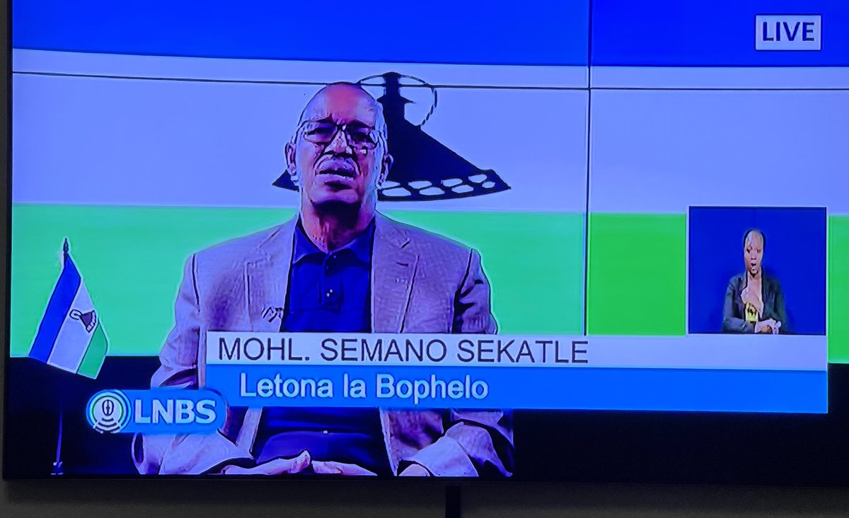 ntateRaps's tweet photo. LESOTHO: says Following RSA’s rejection of the Lesotho’s vaccination card, they have opted to embark on digitising the existing cards to provide a digital and verifiable solution WITHIN ONE WEEK from today. #Sekatle apologizes to all inconvenienced by this recent developments. https://t.co/F53gYtrY7t