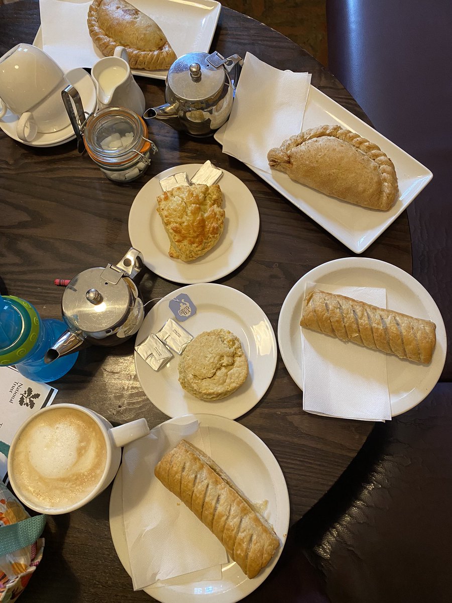 dkf101's tweet photo. I can only describe the new NT menu as beige. There are no balanced diets here or healthy options today at Knightshayes, what are they doing? #unhealthyfood @nationaltrust @NTknightshayes https://t.co/B6brj5jB4J