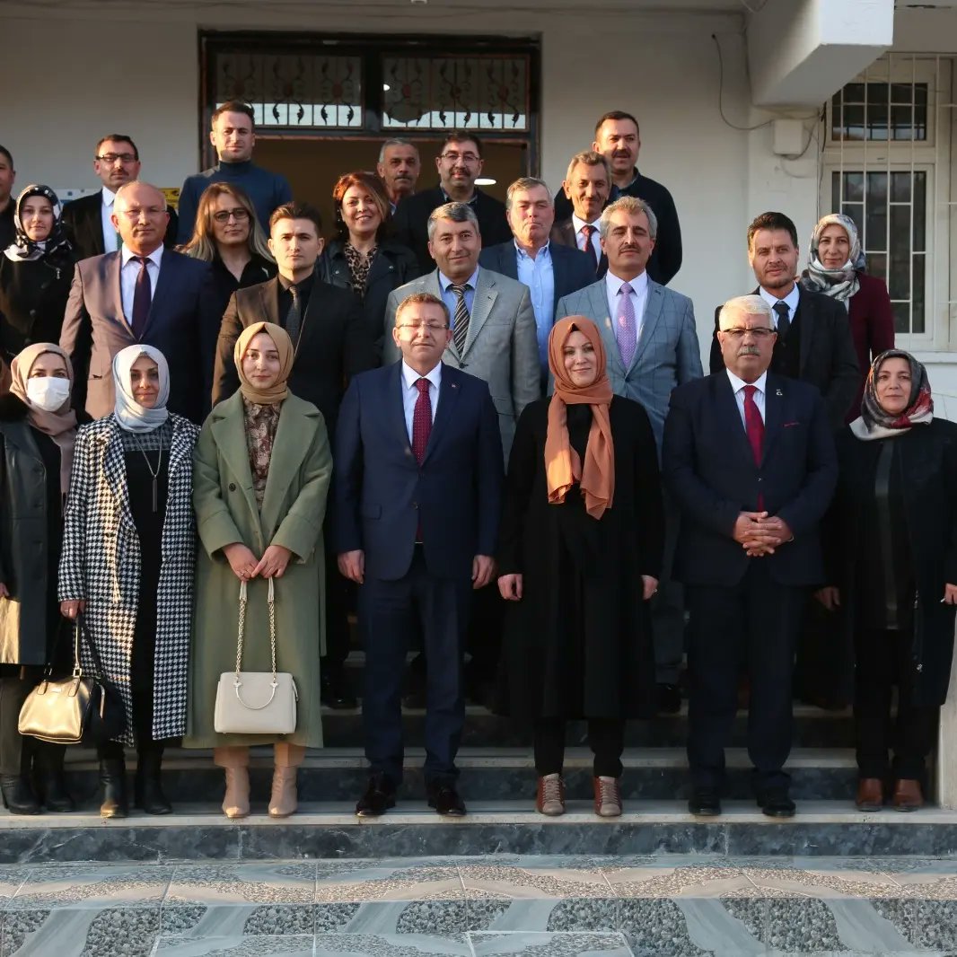 HalkSorgun's tweet photo. Yozgat  Valisi  Sayın Ziya Polat'tan Kurumumuza Ziyaret .
@YozgatValiligi @tcmeb @yusufyaz66 @mebhbogm @kocakveysel @kocakveysel @ErtugrulYucel5 @GalipGulmez @sdulger43 https://t.co/TbXpu3qKkU