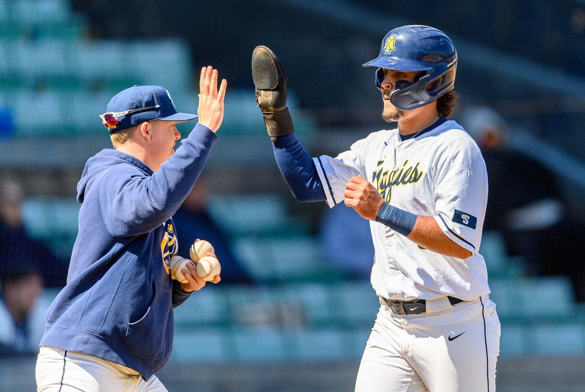 NCAT_Baseball's tweet photo. Three-zero is a 𝐝𝐮𝐝𝐞 

The ONLY player in the @BigSouthSports with a batting average above .400 (.413) 💪🔥

Just 42 players in the country have a better mark 😳 https://t.co/wJ7R9JvlAN