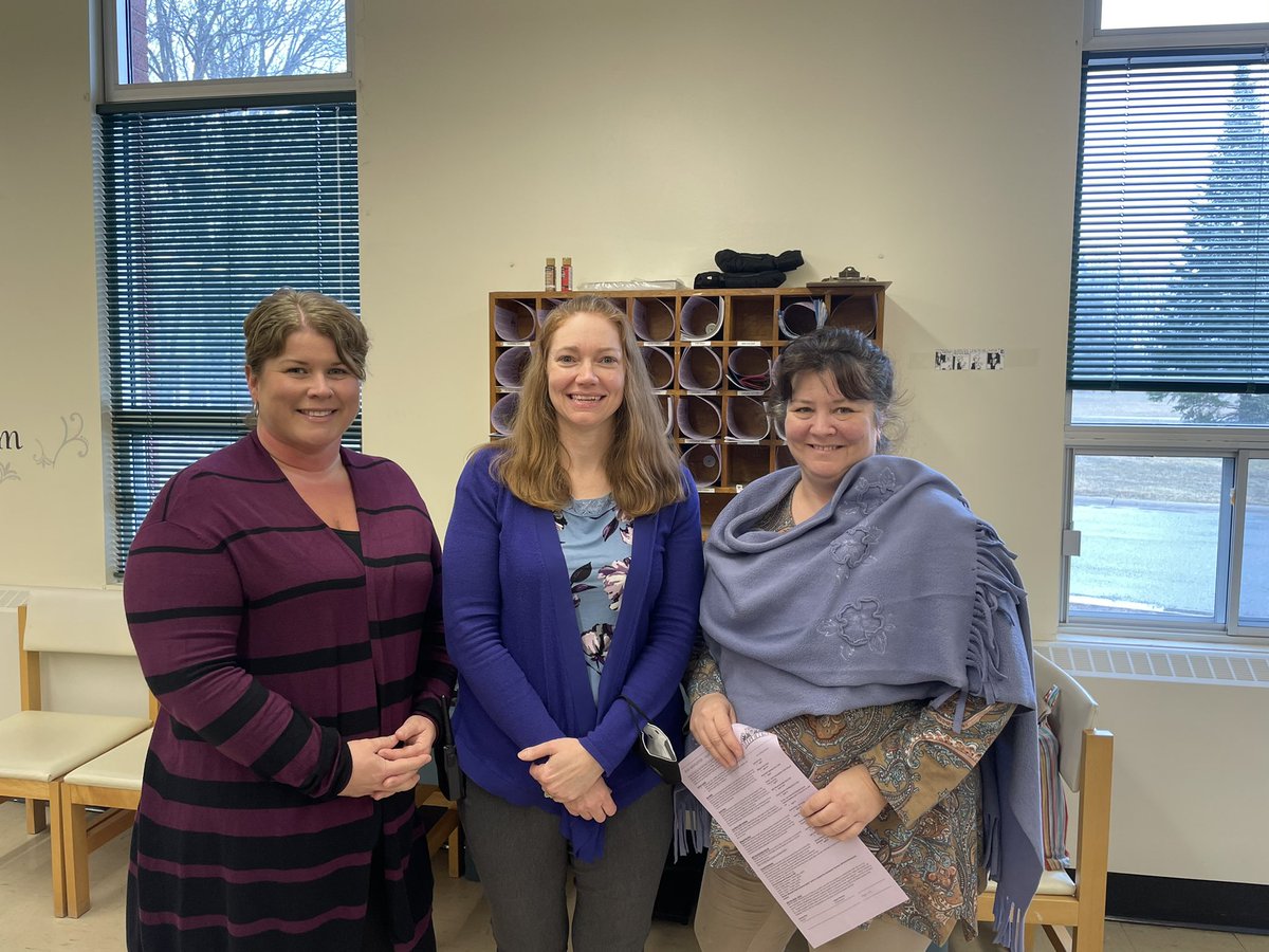 RidgeviewMiddle's tweet photo. March is Epilepsy Awareness Month💜
Today we wear PURPLE in honour of Epilepsy Awareness. We look forward to sharing more at our Student Recognition Ceremony on Thursday. @ASD_West https://t.co/btgtdE720F