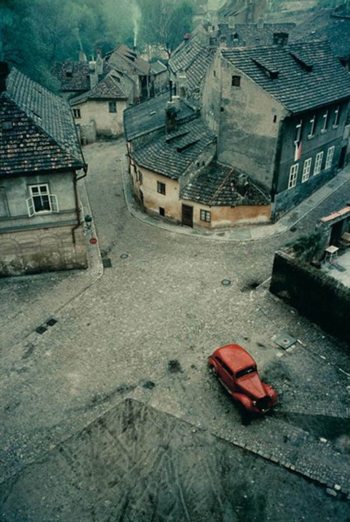 BlackstarCorne1's tweet photo. Prague, 1967
by Franco Fontana https://t.co/nNAX2Hp514