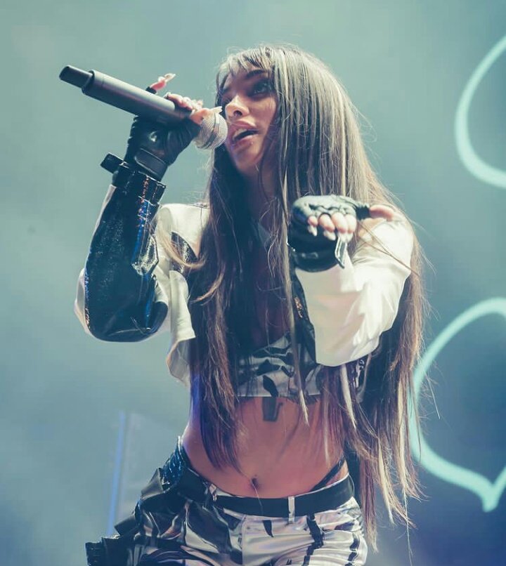 Maria puso que Karina es La verdadera Leyenda  a hora suenan en 1049.com.ar 🔥❤🎶
<a href="/kari_prince/">KARI ♡</a> <a href="/MariaBecerra22/">LNDA 🇦🇷</a>