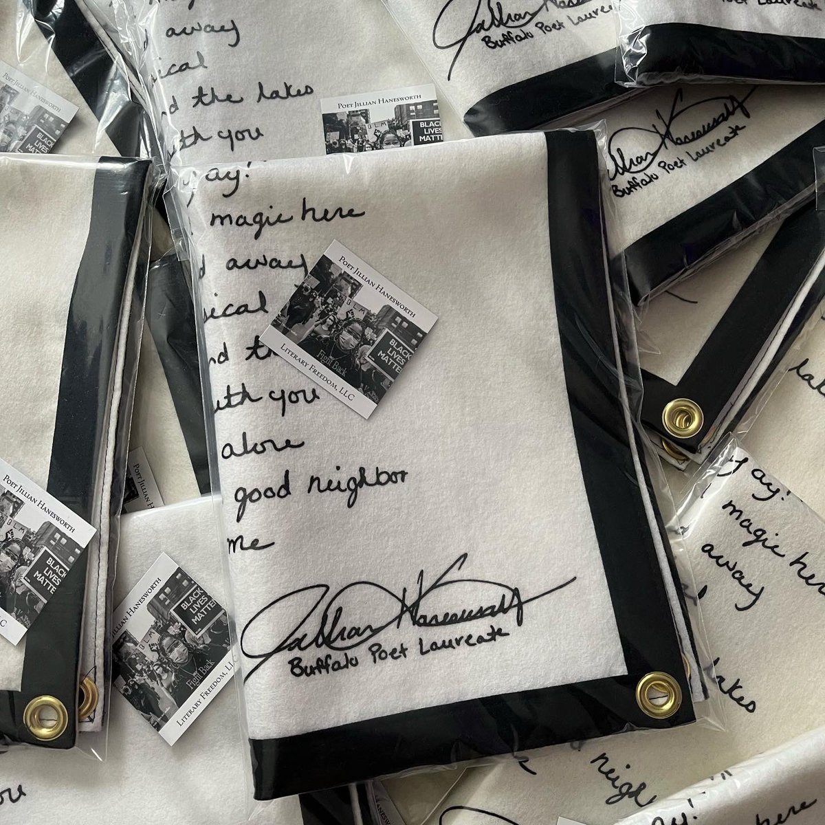 SocJustice_poet's tweet photo. I designed these pennants with @OxfordPennant to pay tribute to this beautiful city! 100% of the proceeds will go towards my #BuffaloBooks project to place tiny libraries in historically excluded communities. I only have 5 left so DM me for yours! #Buffalove ❤️ $60 https://t.co/zYptZcUCn4