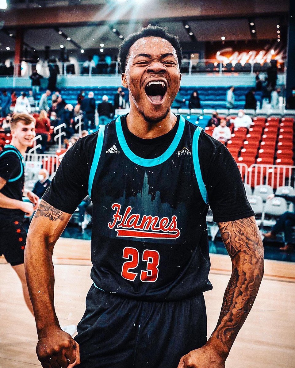 Deuce0_'s tweet photo. 📝 #ThankYouUIC 🔥 https://t.co/vf268AkwVE