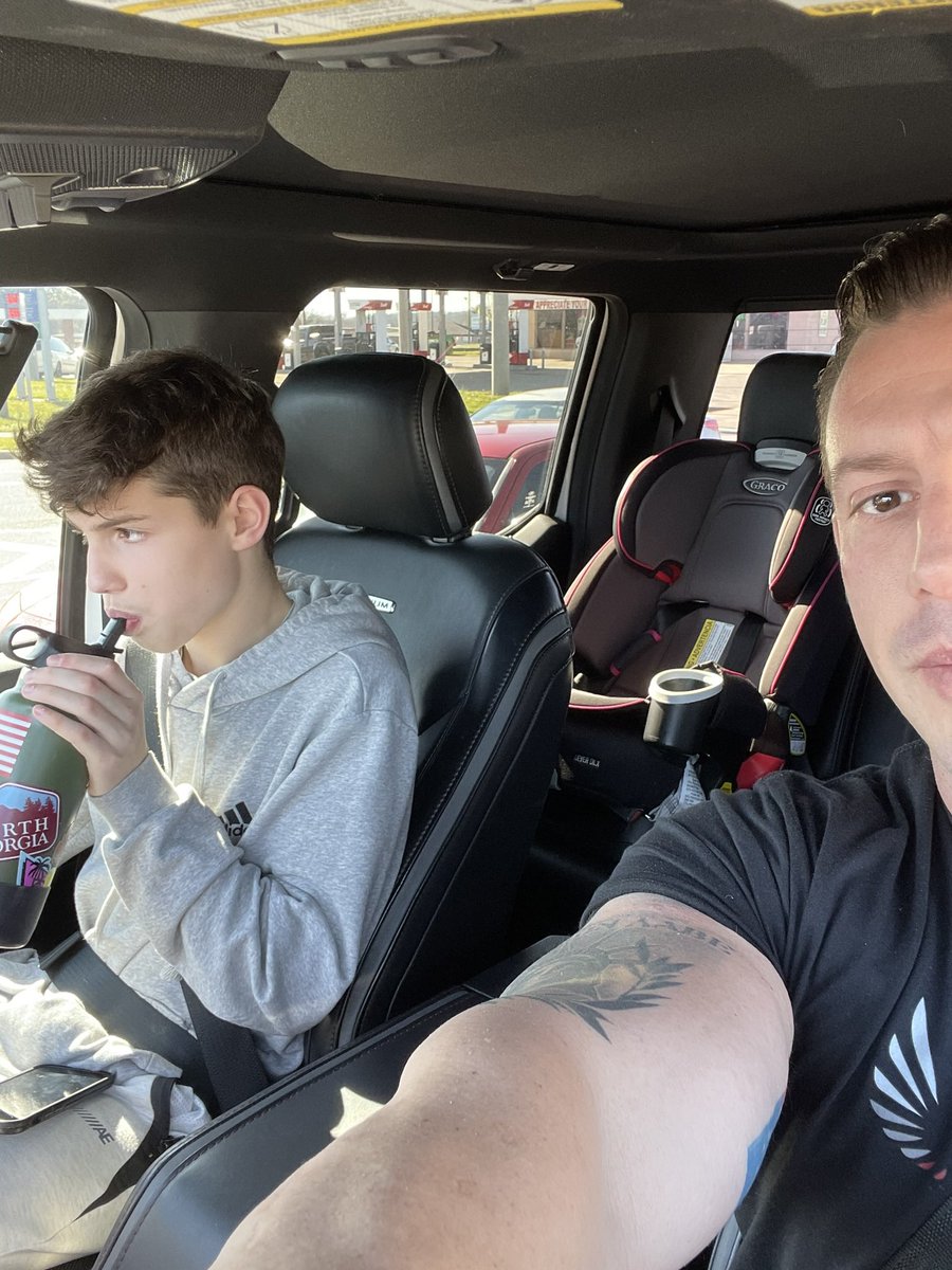 Johnny_Joey's tweet photo. It takes a moment of passion to father a child, but a lifetime of sacrifice to be a daddy. https://t.co/nYrYef4Eb9