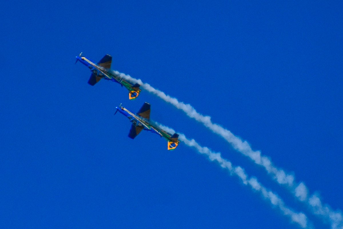 MafaldaPress's tweet photo. Esquadrilha da Fumaça fez apresentações em Florianópolis, em evento no continente.
🌅 com o dia perfeito a apresentação foi um sucesso
📸: @mafaldafoto
#eventos
#esquadrilhadafumaça💨✈️💨✈️💨✈️💨✈️💨✈️💨✈️💨✈️
#mafaldapress https://t.co/aZ1H3YUAtu