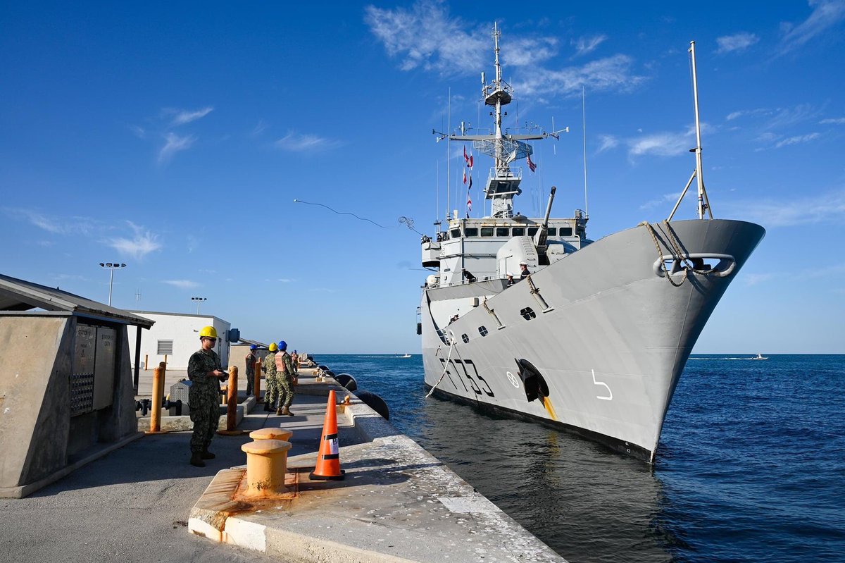 WarshipCam's tweet photo. French Navy Floreal-class surveillance frigate FS Ventose (F733) coming into Key West, Florida - March 28, 2022 #fsventose #f733 @Jef_Hilsen @_PEtienne_
* photos posted by Naval Station Key West FB page https://t.co/cGmEdKQis8