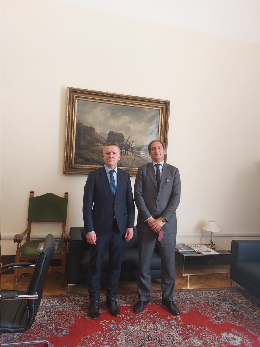 It was a great pleasure to meet today the Diplomatic Advisor of the Minister of Education, Gianluca Grandi. We discussed about the 5th Programme to be signed soon, the mothertoungue language for diaspora kids, mutual applications in various scientific projects.