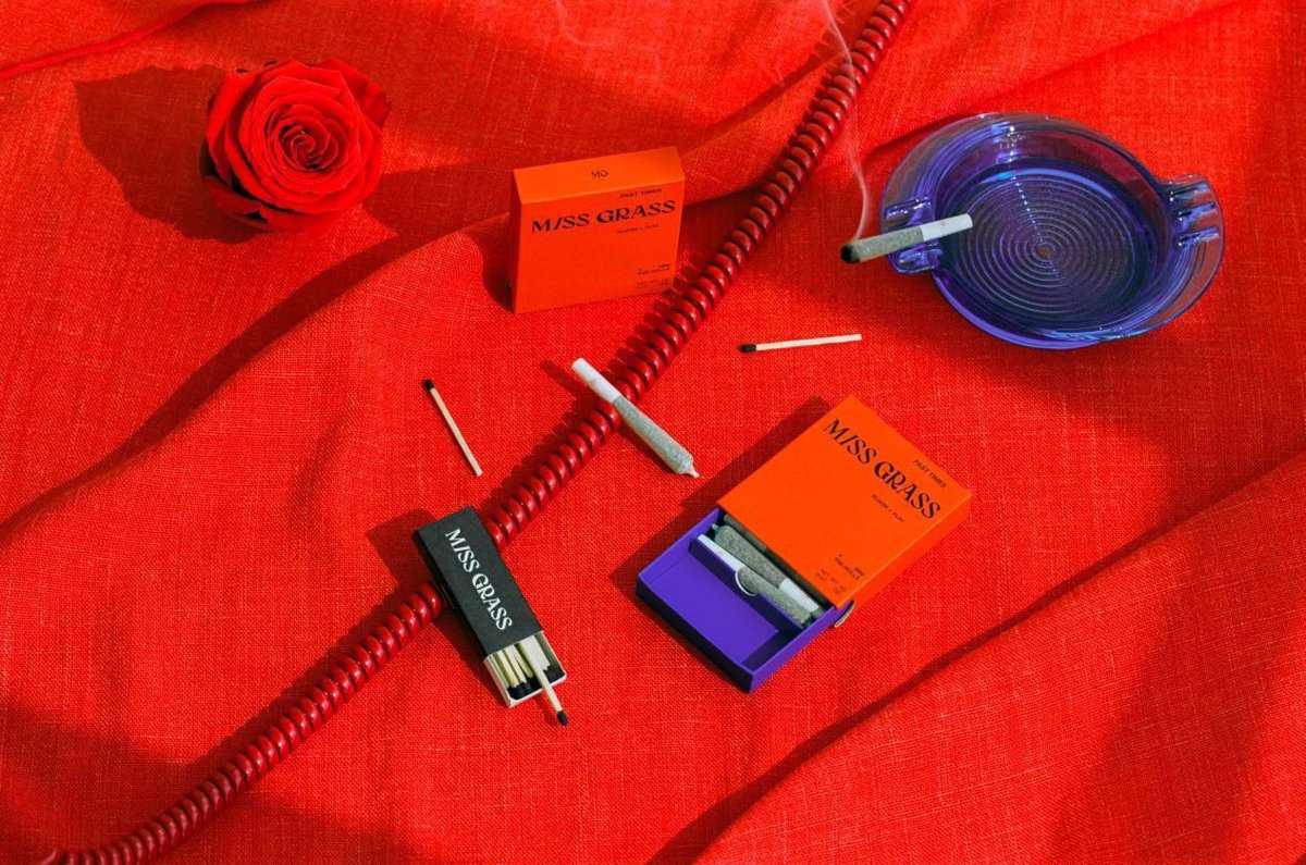 cultivate_lv's tweet image. Time for inspiration or restoration. 
Time for introspection or play. 
Time for connection or release.
@missgrass

#missgrass #generouseighths #cultivatelv #nevada #lasvegas #cannabis #womenowned
Keep out of reach of children. For use only by adults 21 years of age or older.
