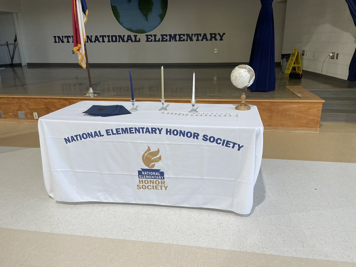 BetzyFrey's tweet photo. It’s about to go down! National Honor Society induction. https://t.co/SUJf1ksoSL